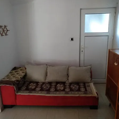 House Sadrvan * Високо